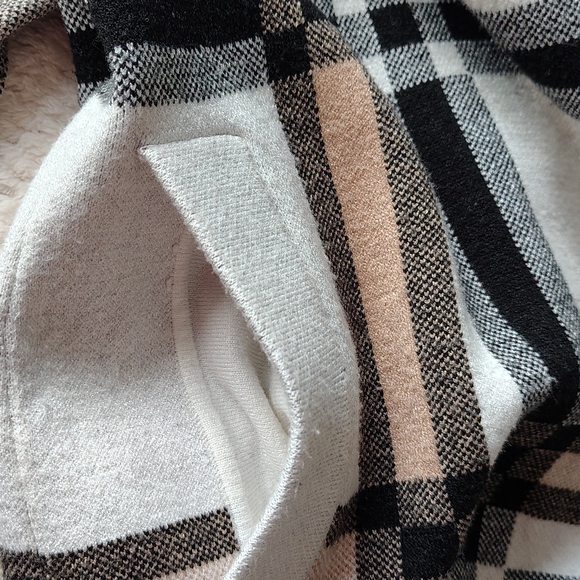 Plaid Hooded Cardigan Coat - Picture 2 of 8